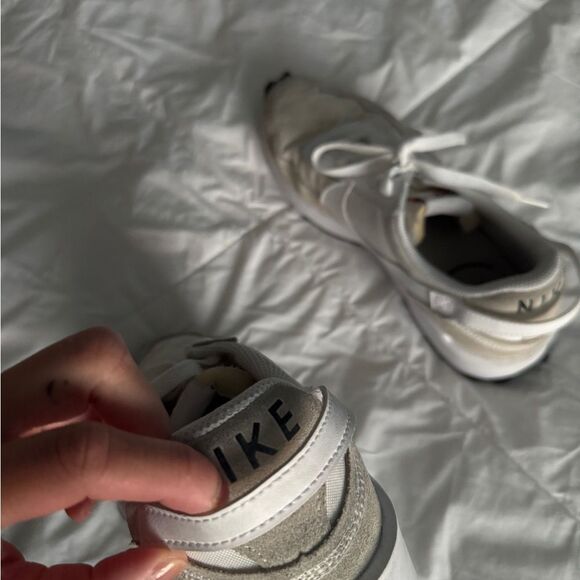 Offer a Price Nike Daybreak White/Beige Suede & Mesh Sneakers Women’s 8.5 - Picture 5 of 16